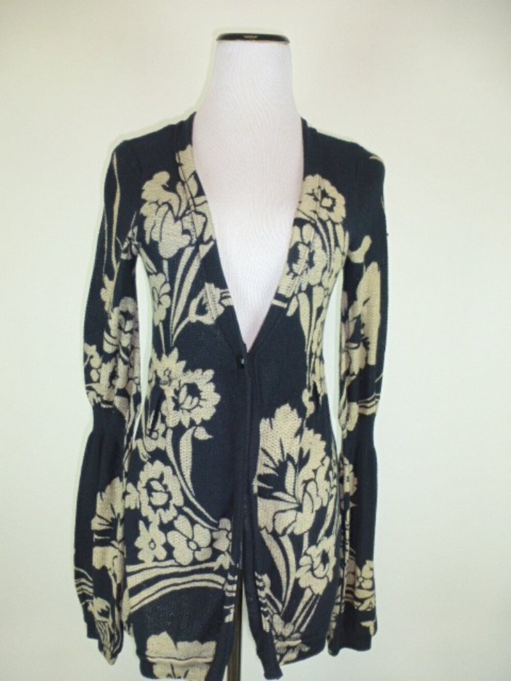 CHARLOTTE TARANTOLA cardigan Sweater Floral S